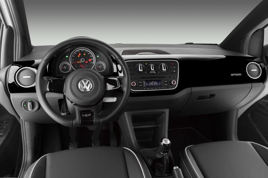  Volkswagen speed up! 2015 года  (фото 10 из 11)
